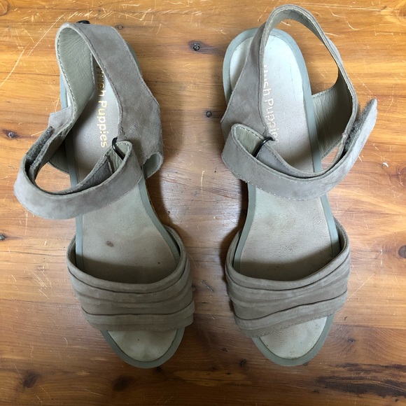 Hush Puppies cork wedges, sz 8 - Picture 3 of 6